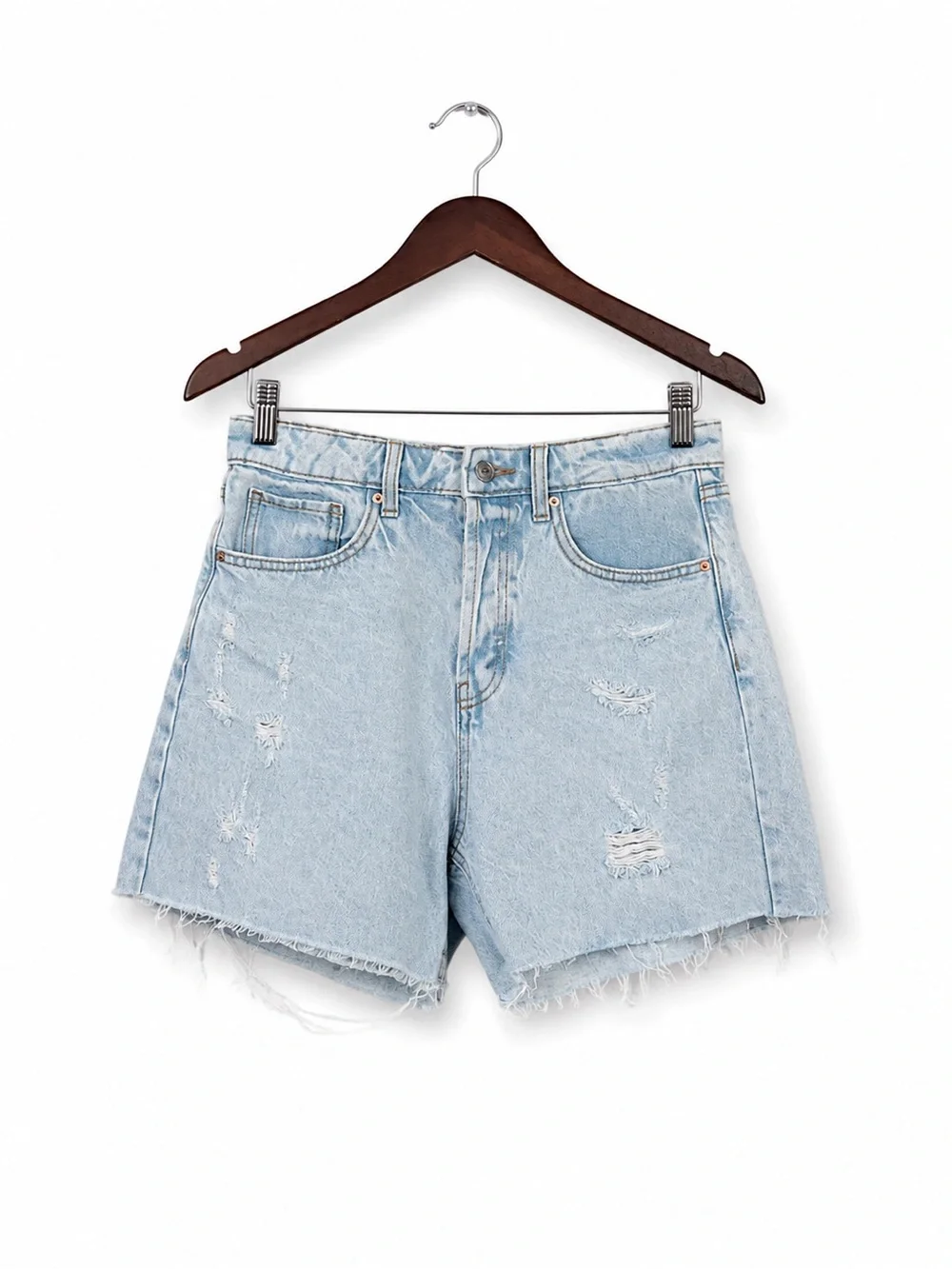 Wild Fable High Rise Mom Denim Shorts Distressed Light Wash Size 6 Raw Hem